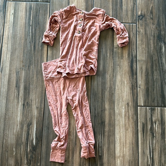 Lou Lou two piece set - Picture 1 of 4